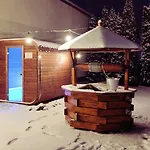 Chwile W Starym Saczu, Sauna I Beczka *