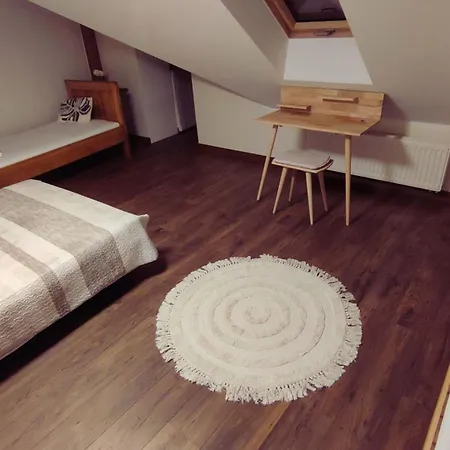 Chwile W Starym Saczu, Sauna I Beczka Вилла *